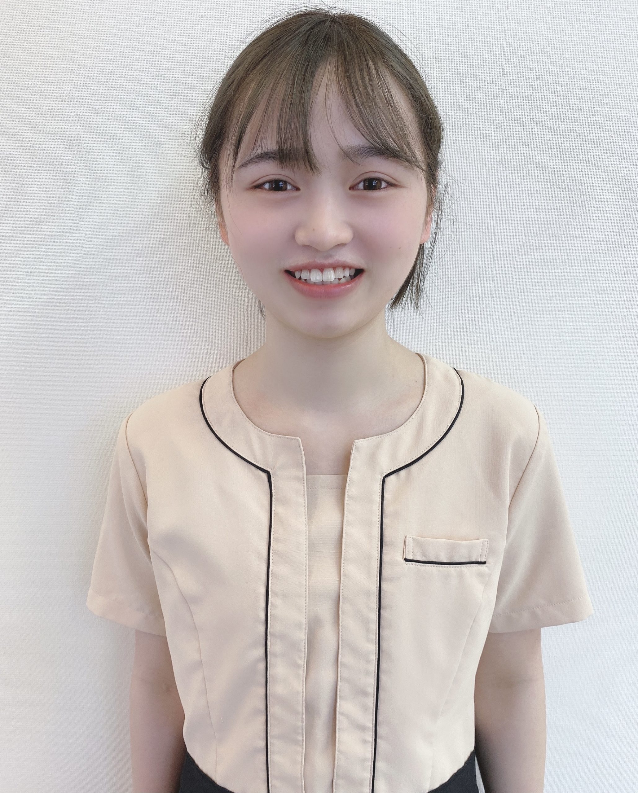 足立百合香